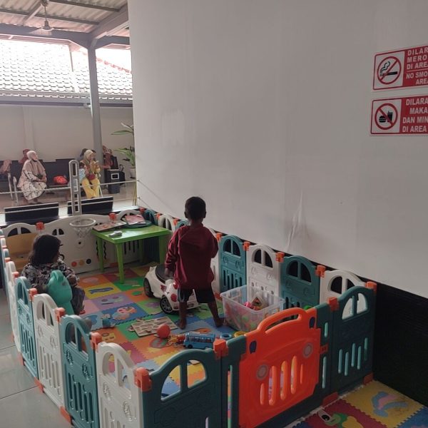 RUANG BERMAIN ANAK 600x600